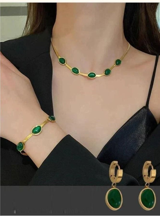 Crystal Pendant Necklace Set With Bracelet | Vendexi